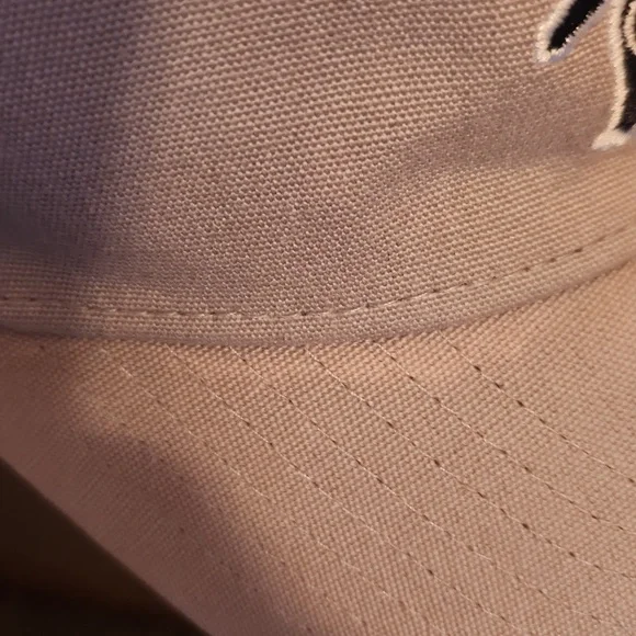 Patagonia White And Gray Mesh Cap With Colorful Buffalo - Picture 6 of 10